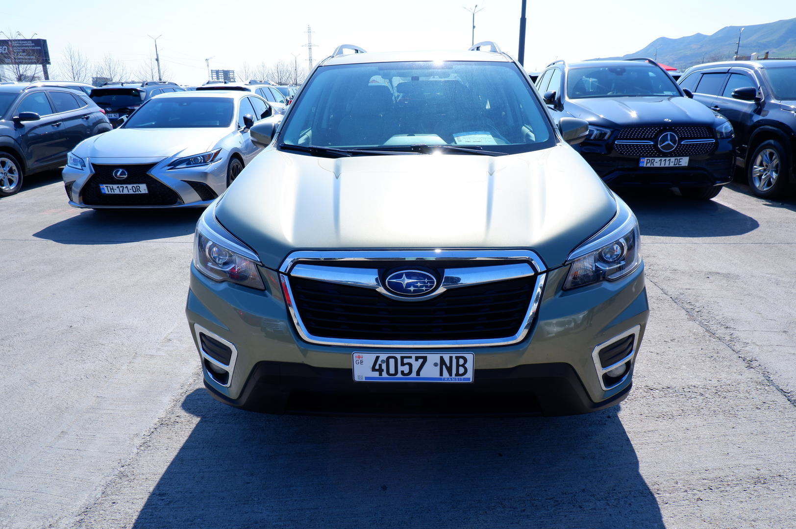 Subaru Forester 2018 — photo 2