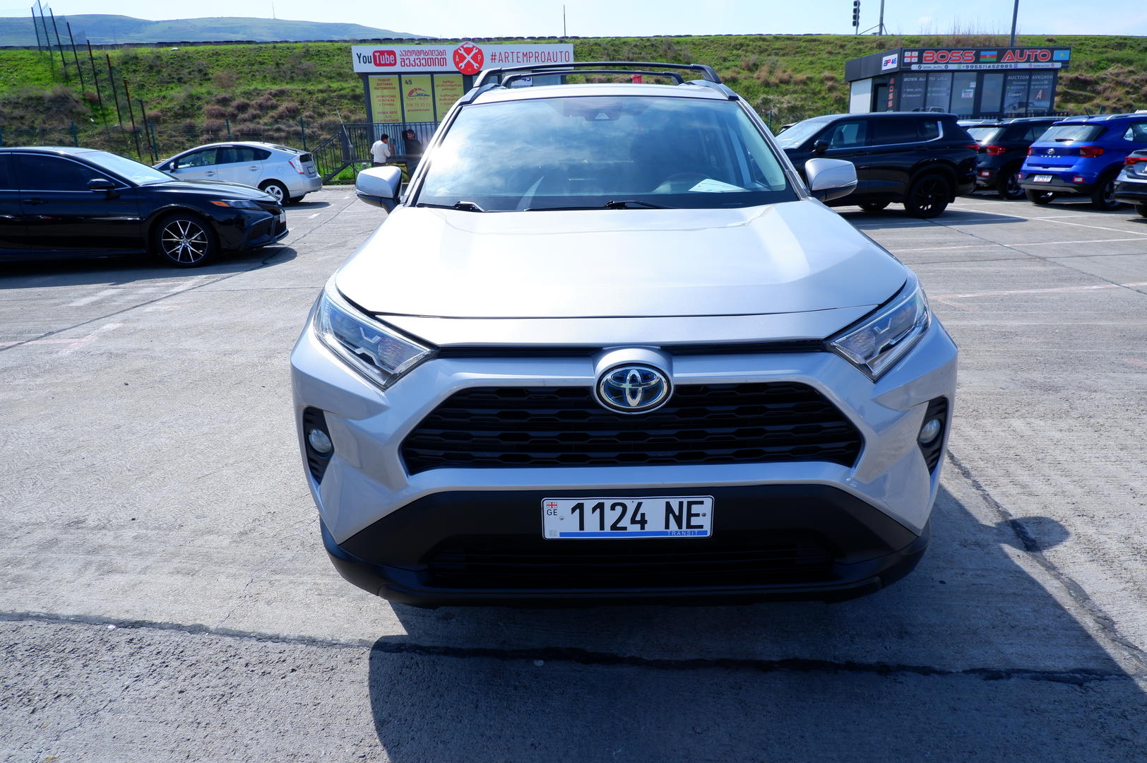 Toyota RAV4 2020 — photo 2