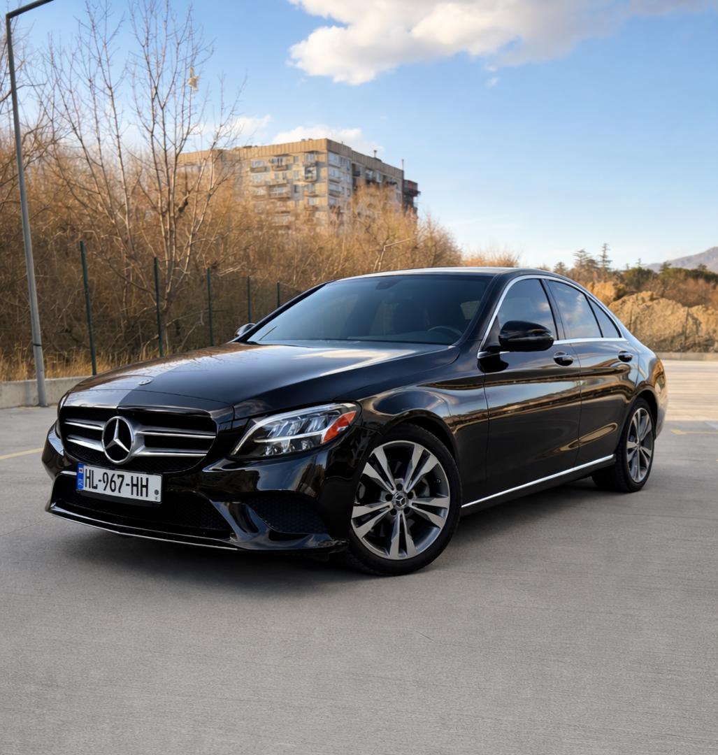 Mercedes-Benz C 300 2019 — photo 2