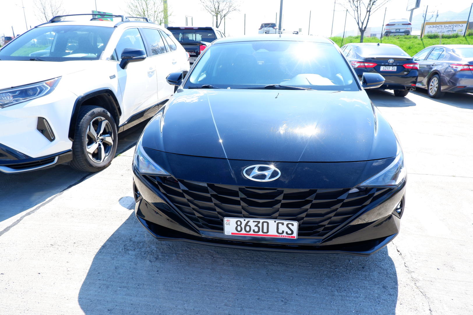 Hyundai Elantra 2022 — photo 2