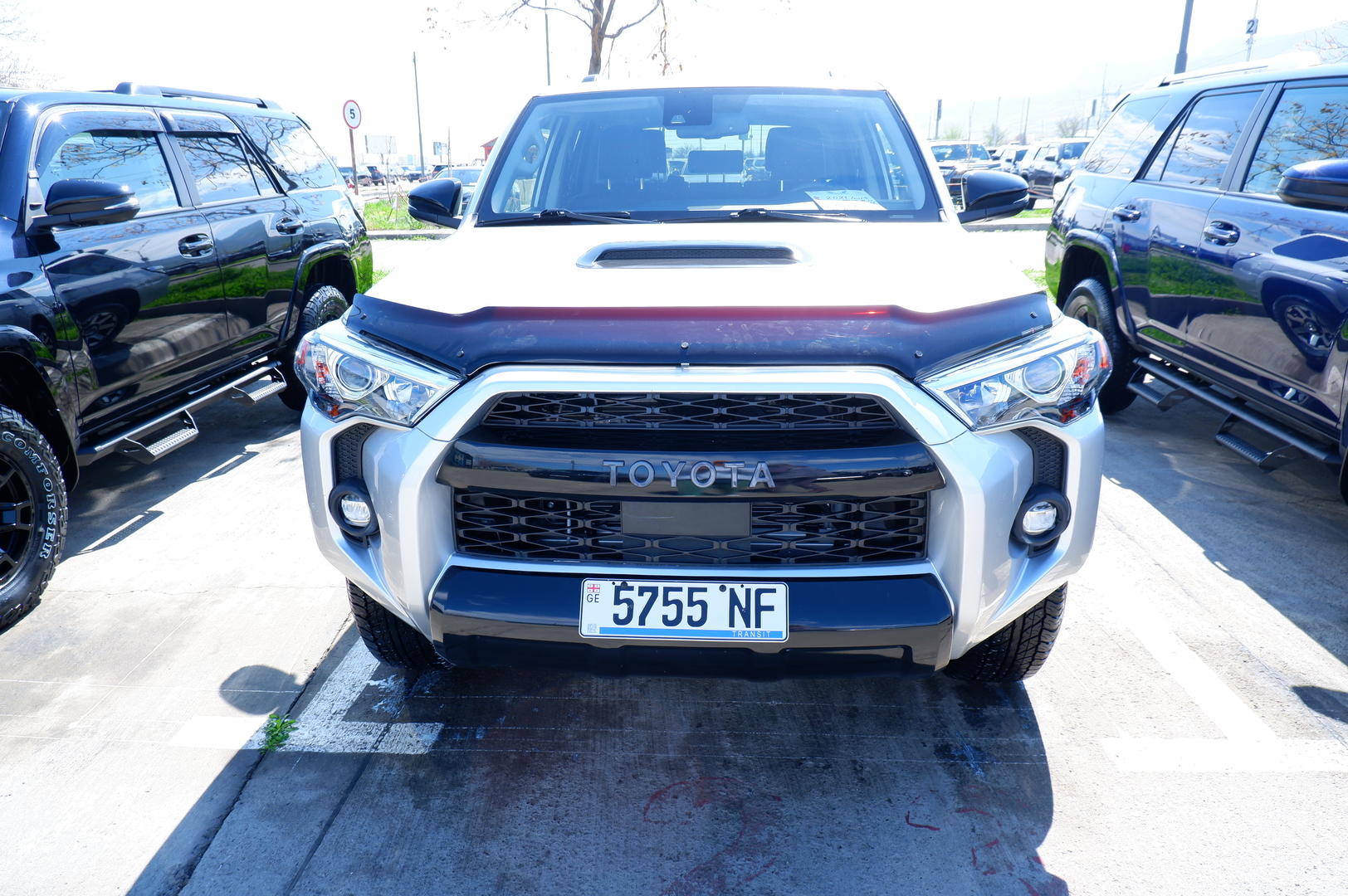 Toyota 4Runner 2021 — photo 2