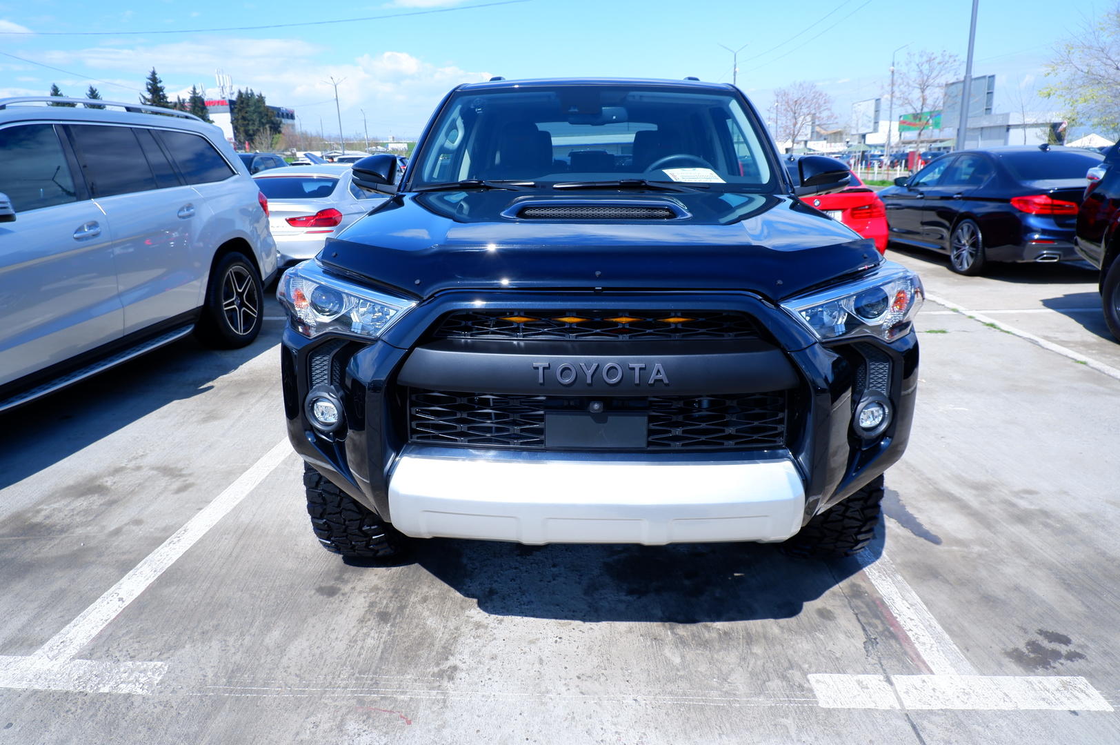 Toyota 4Runner 2022 — photo 2