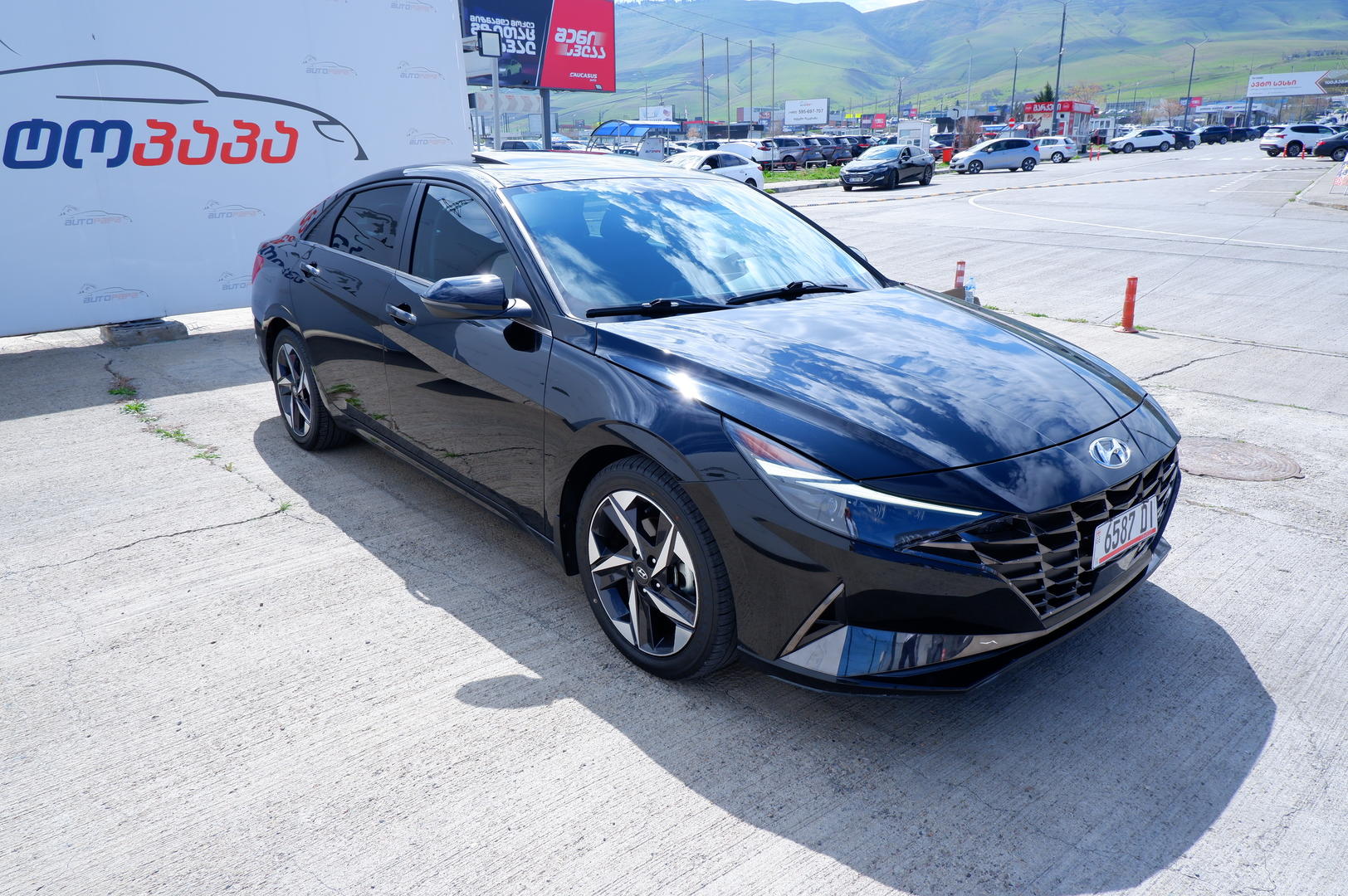Hyundai Elantra 2021 — photo 2
