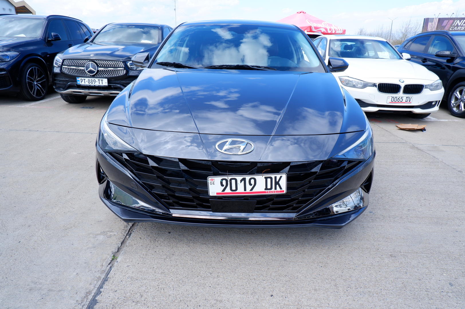 Hyundai Elantra 2023 — photo 2