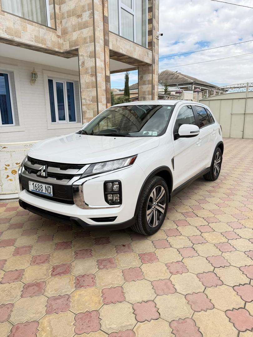 Mitsubishi Outlander Sport 2021 — photo 2