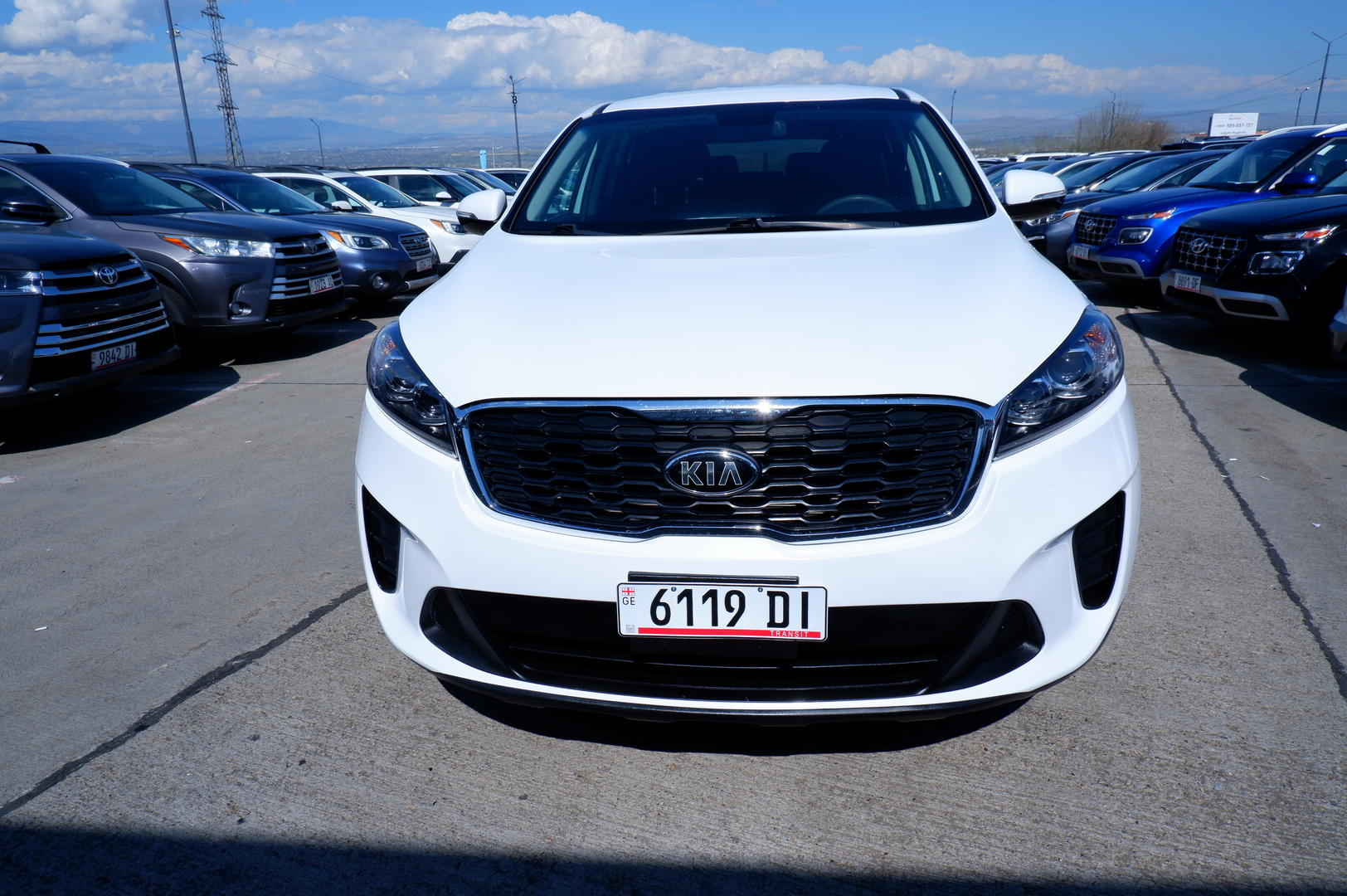 Kia Sorento 2019 — photo 2