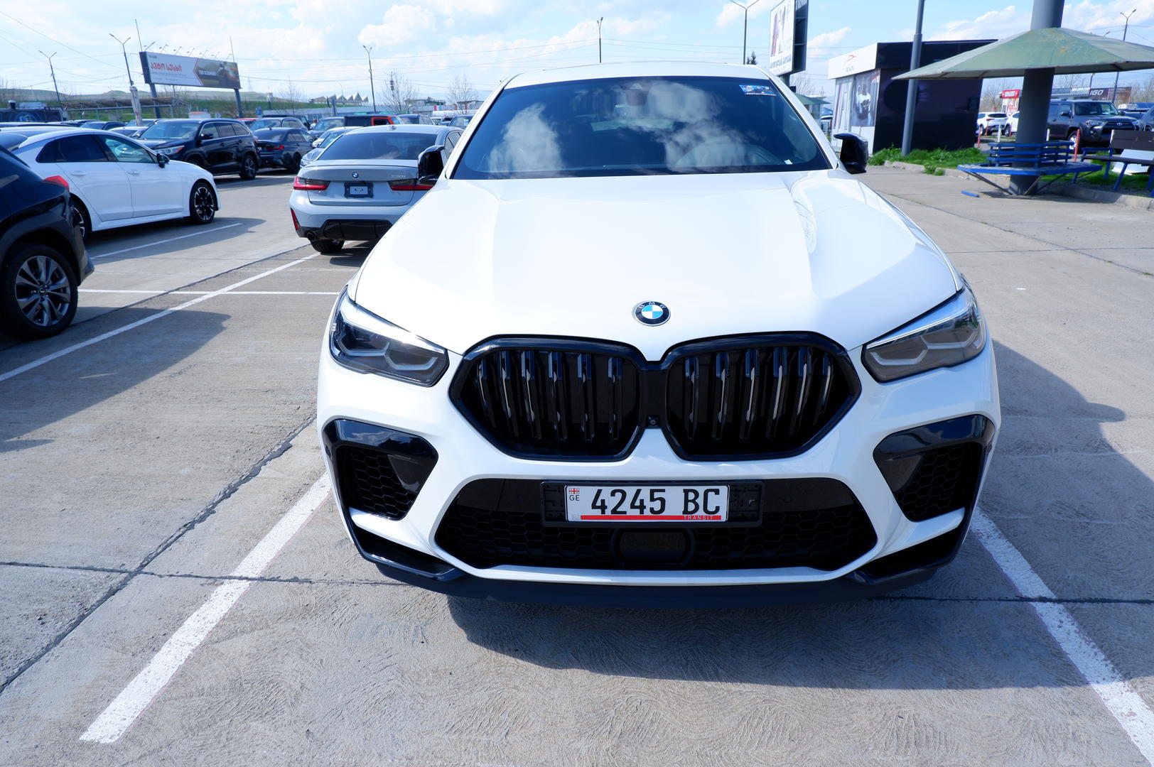 BMW X6 2022 — photo 2