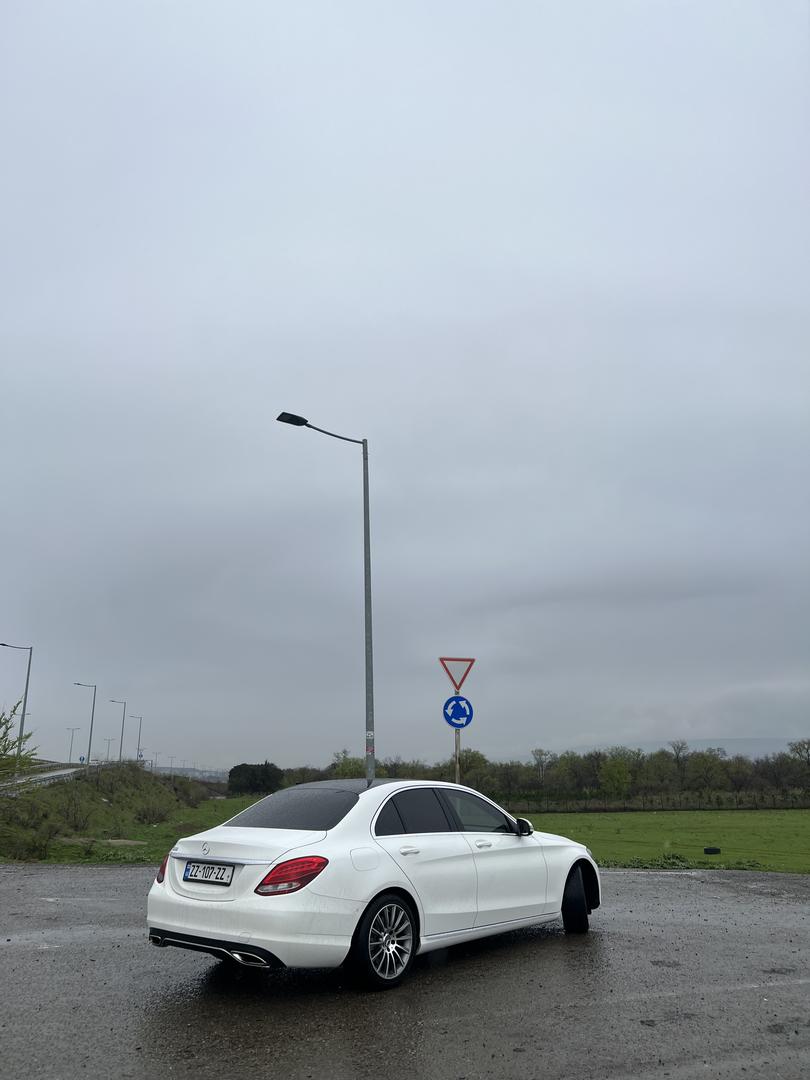 Mercedes-Benz C 300