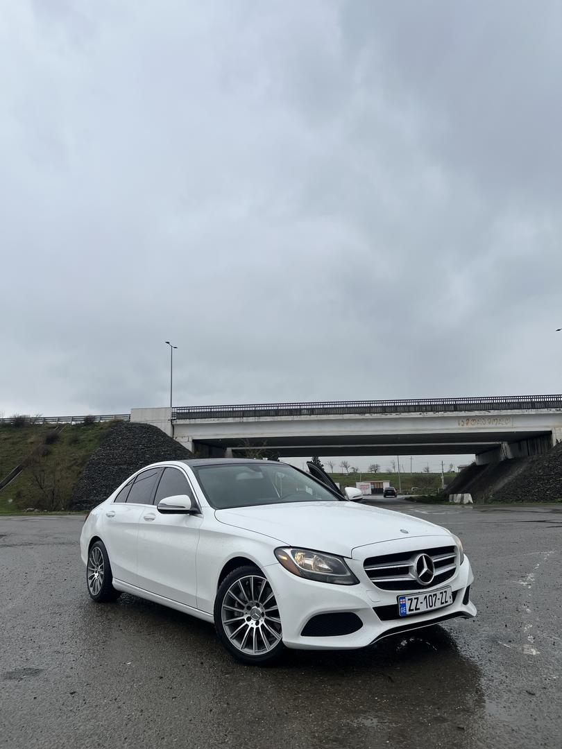 Mercedes-Benz C 300 2016 — photo 2