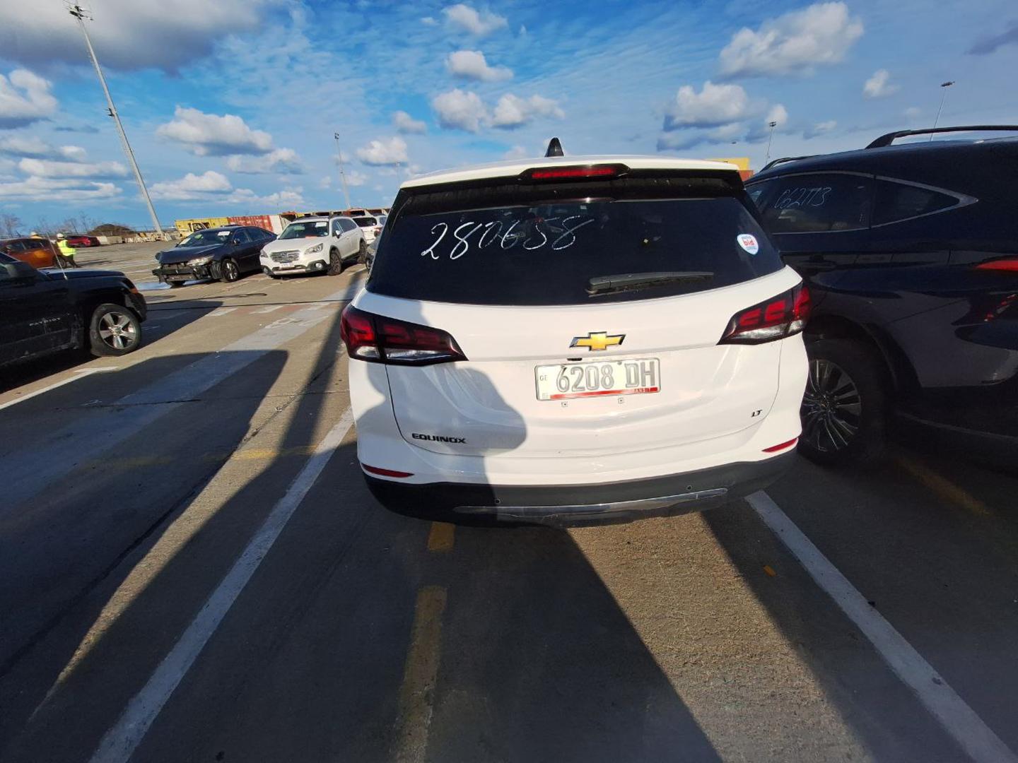 Chevrolet Equinox 2022 — photo 2