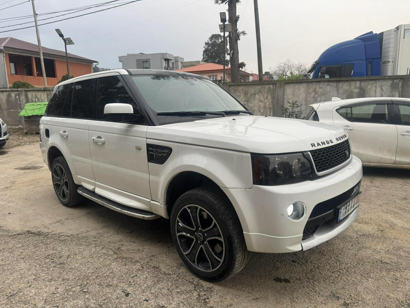 Land Rover Range Rover Sport 2012 — photo 2