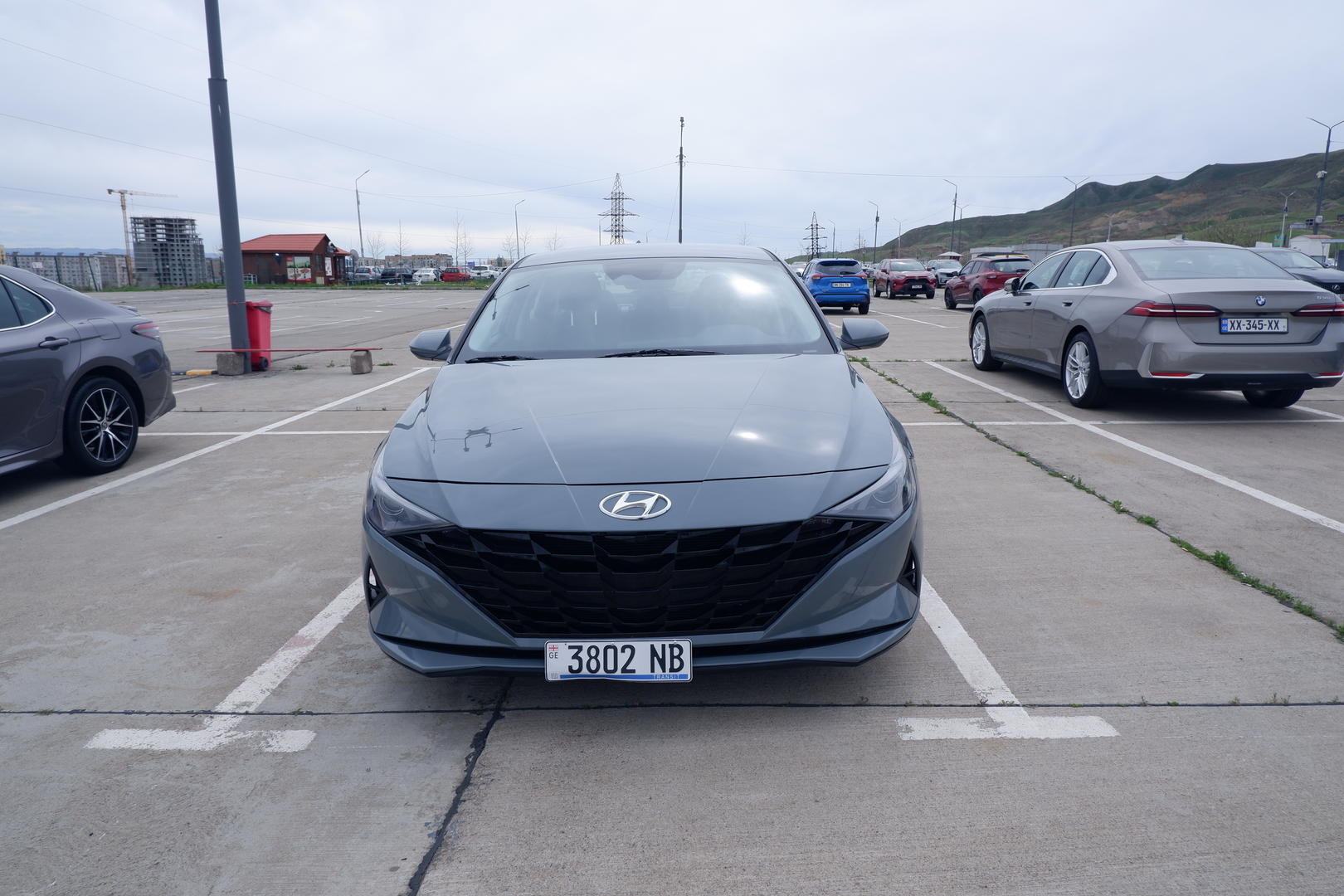 Hyundai Elantra 2022 — photo 2