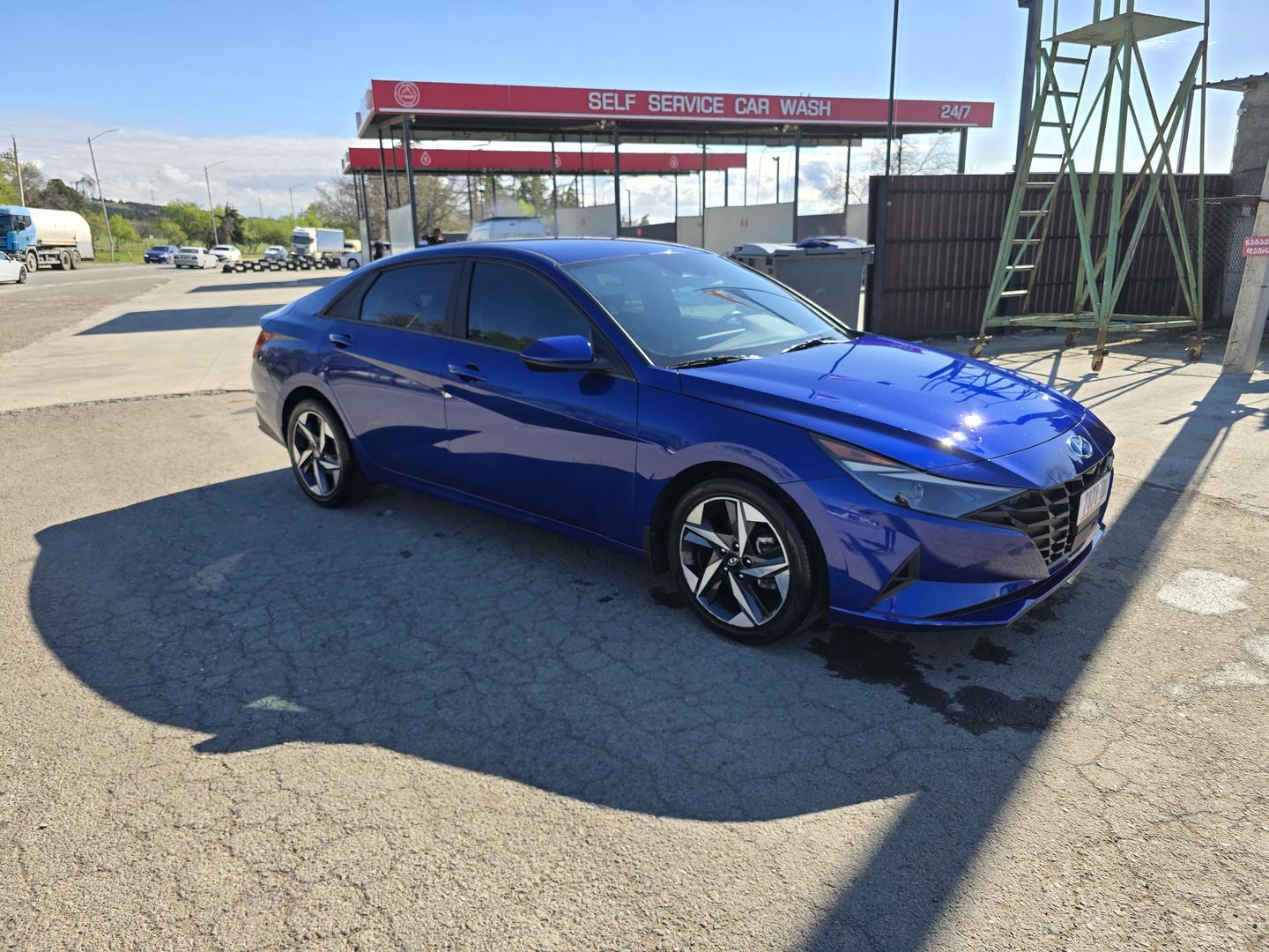 Hyundai Elantra 2023 — photo 2