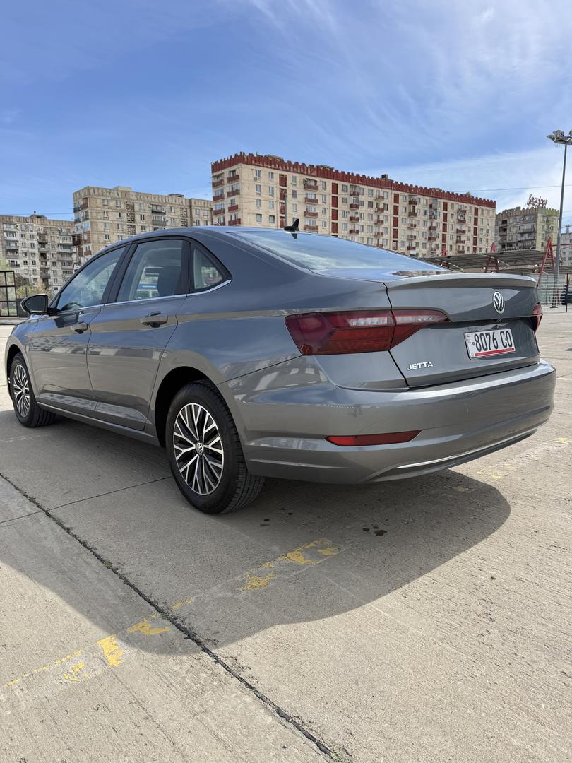 Volkswagen Jetta 2020 — photo 2