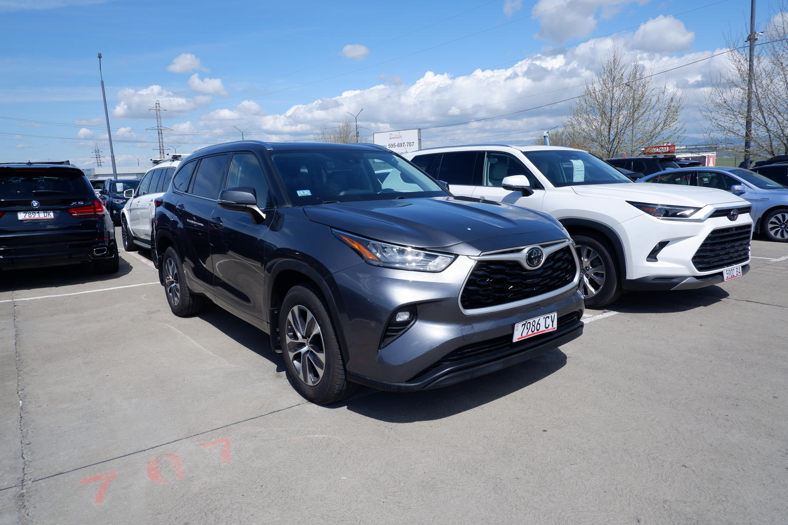 Toyota Highlander 2020 — photo 2