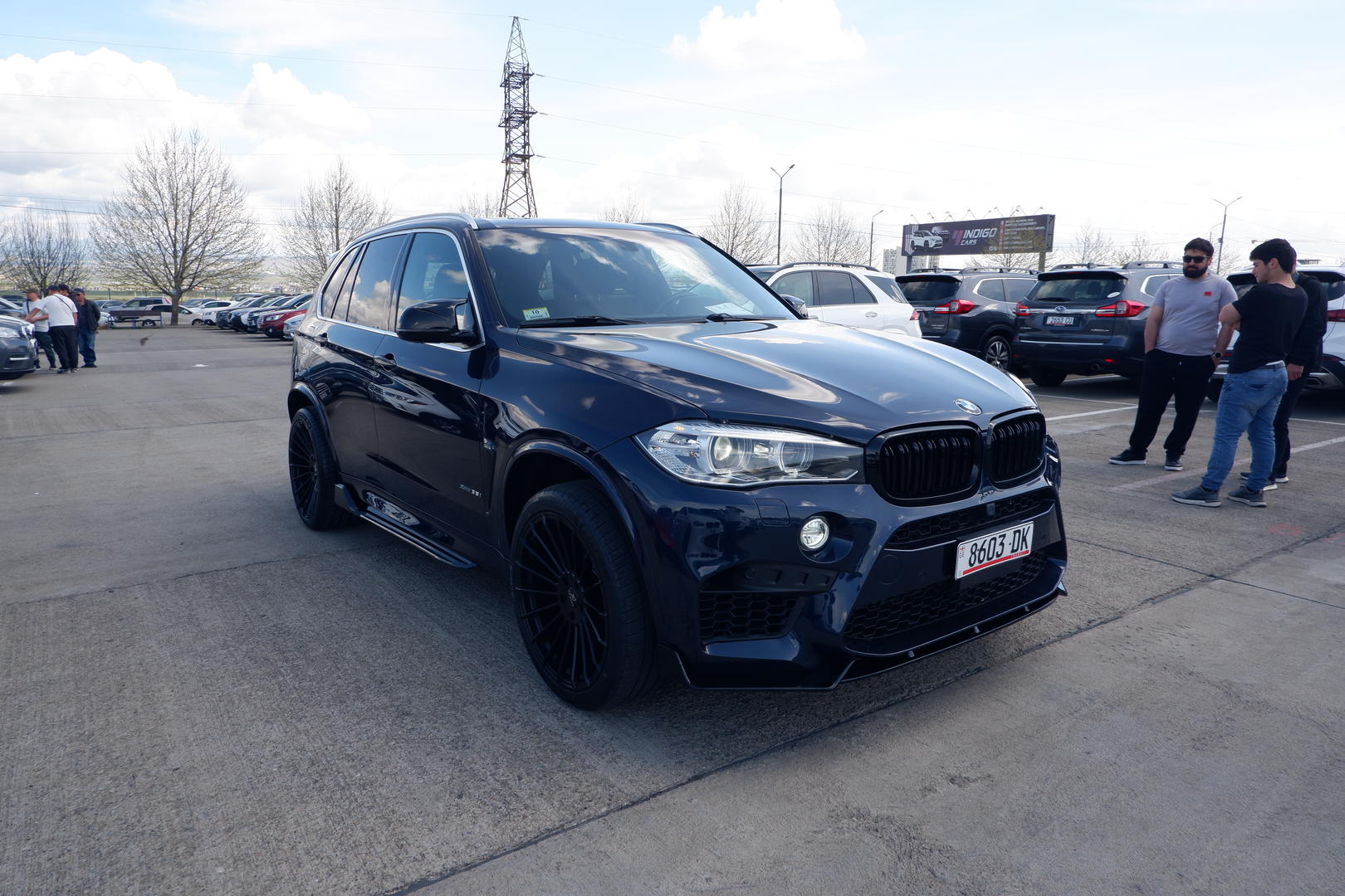 BMW X5 2018 — photo 2