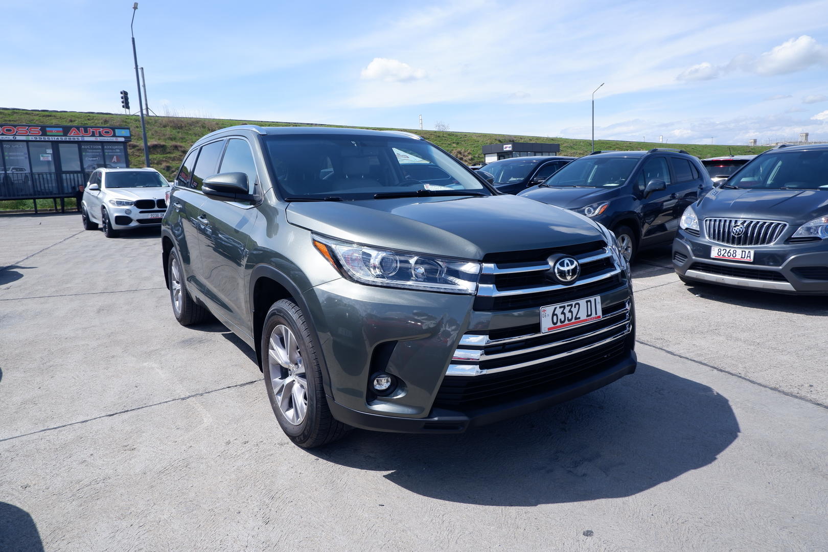 Toyota Highlander 2015 — photo 2