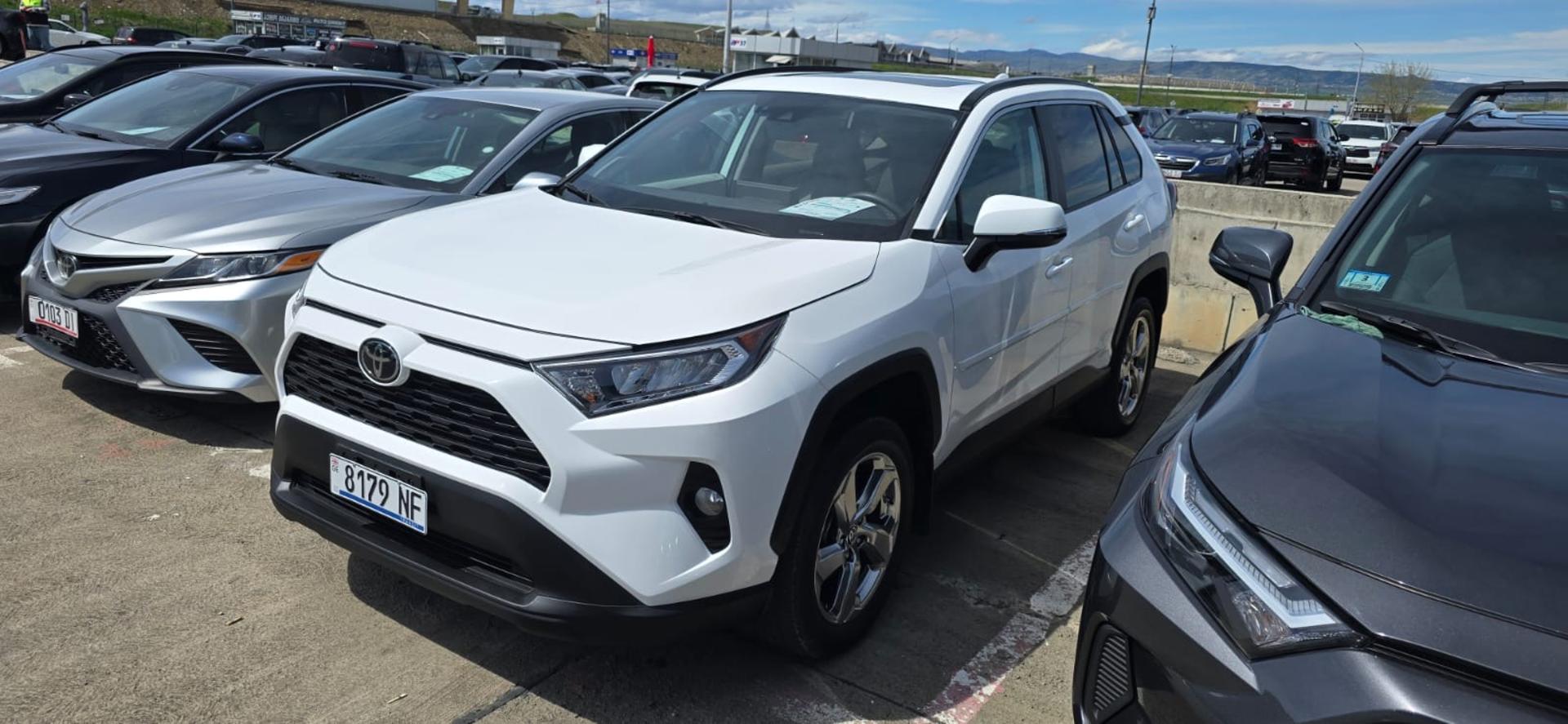 Toyota RAV 4 2020 — photo 2