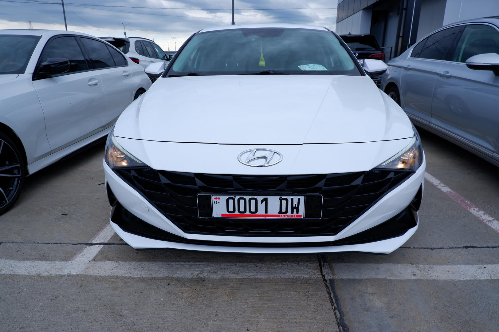 Hyundai Elantra 2021 — photo 2
