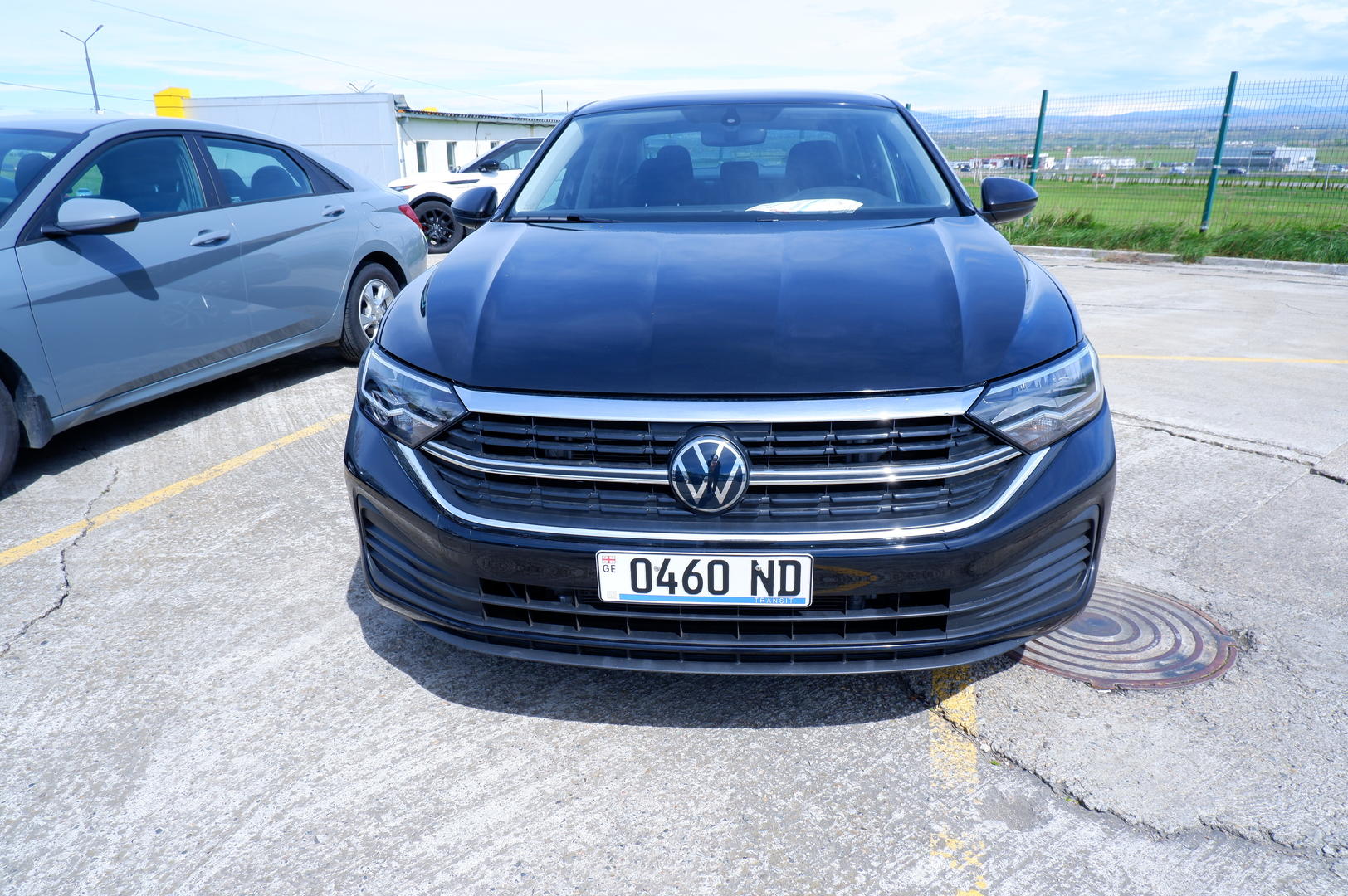 Volkswagen Jetta 2023 — photo 2