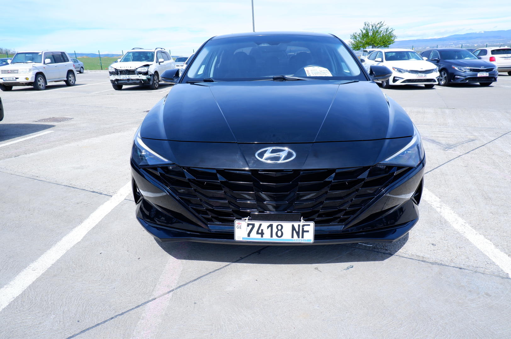 Hyundai Elantra 2023 — photo 2