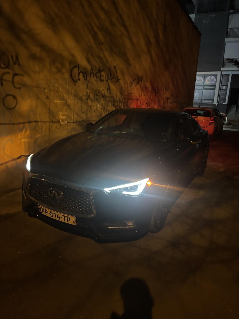 Infiniti Q60 2017 — photo 2