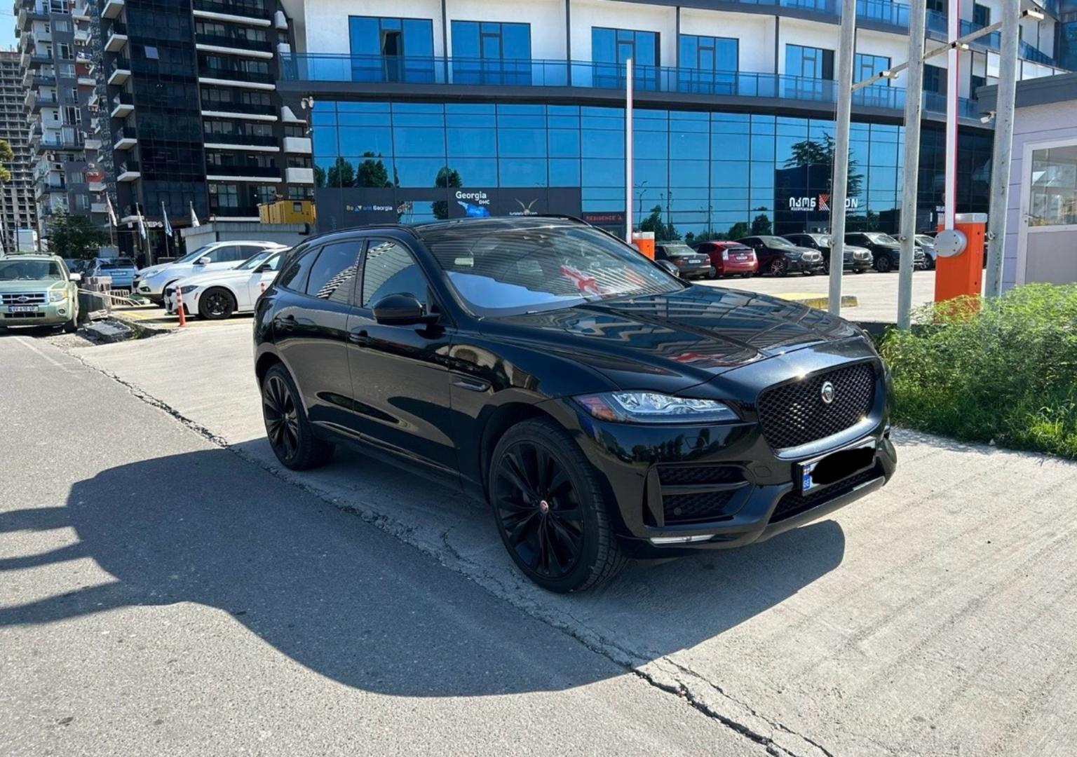 Jaguar F-Pace