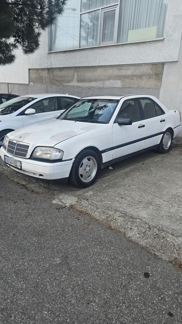 Mercedes-Benz C 180 1998 — photo 2