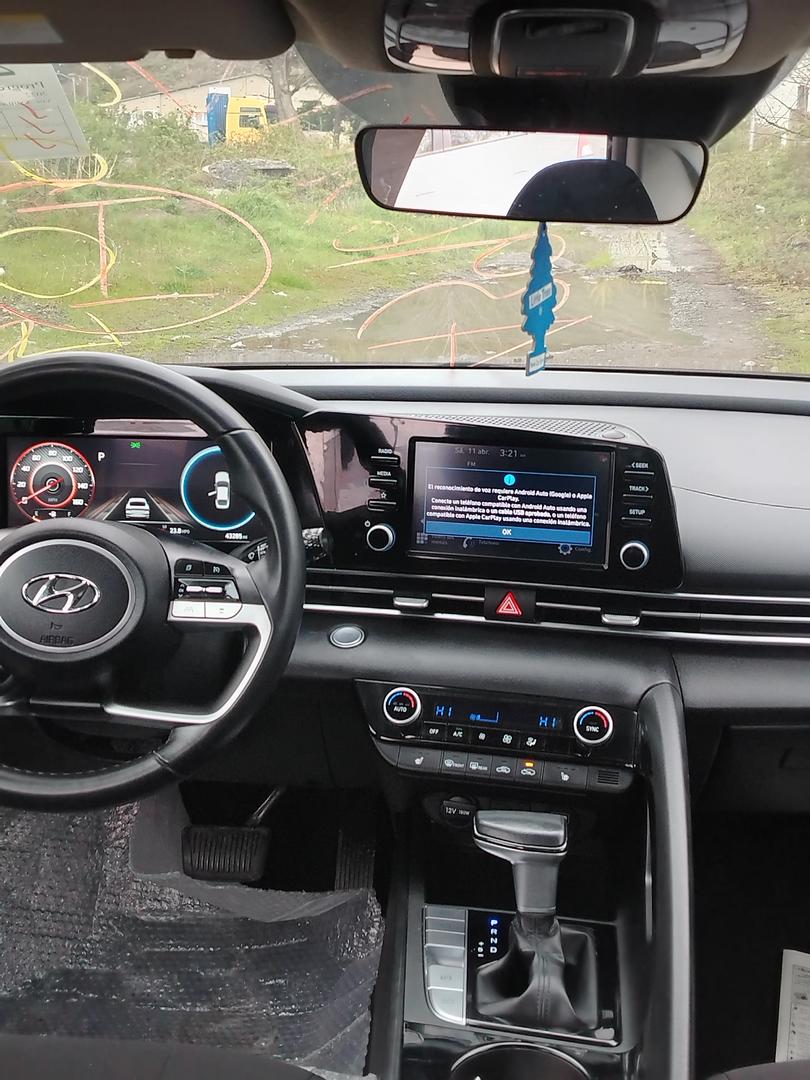 Hyundai Elantra 2021 — photo 2