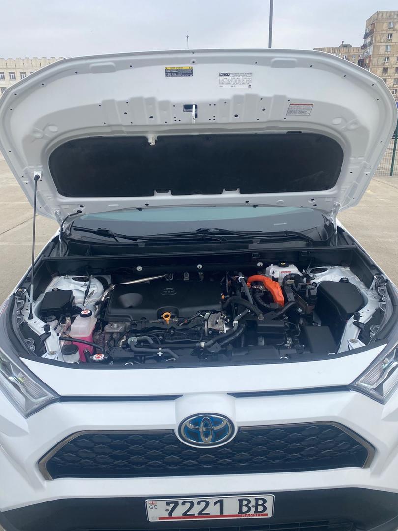 Toyota RAV 4 2021 — photo 2