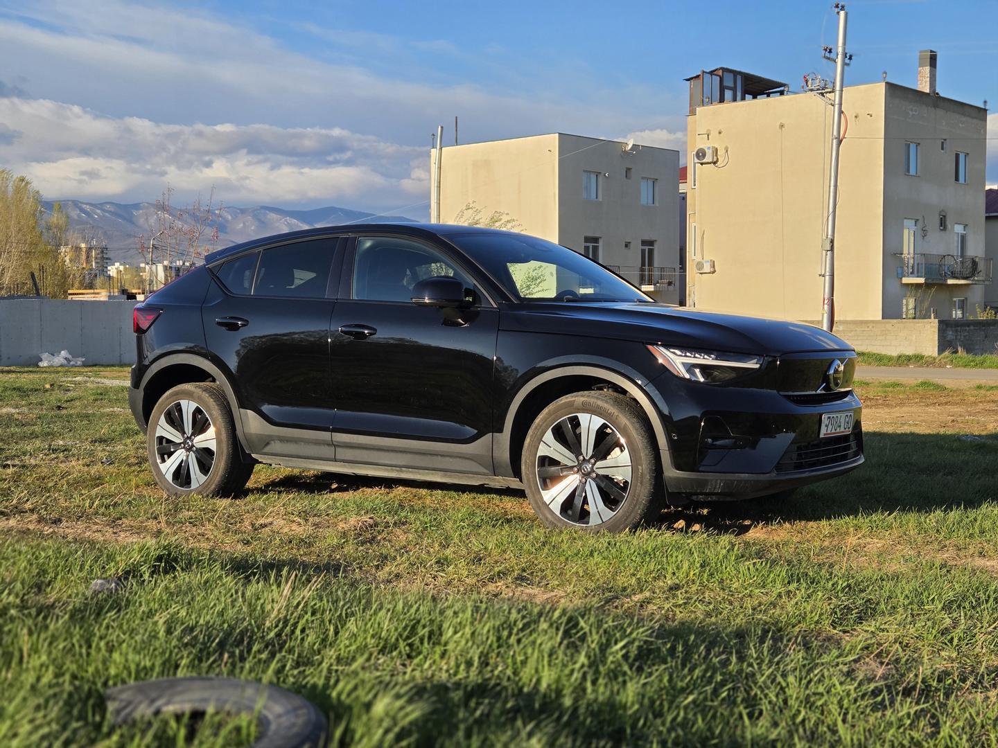 Volvo C40 2022 — photo 2