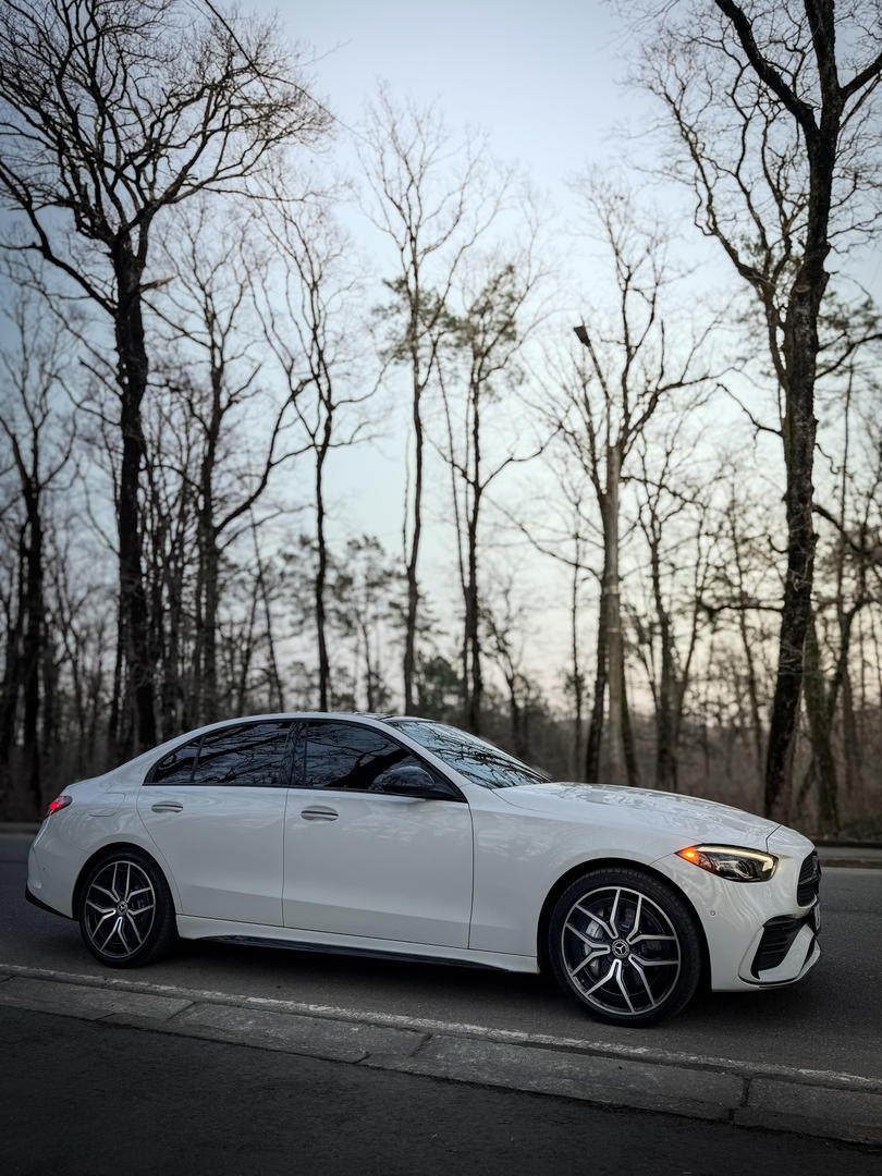 Mercedes-Benz C 300 2022 — photo 2
