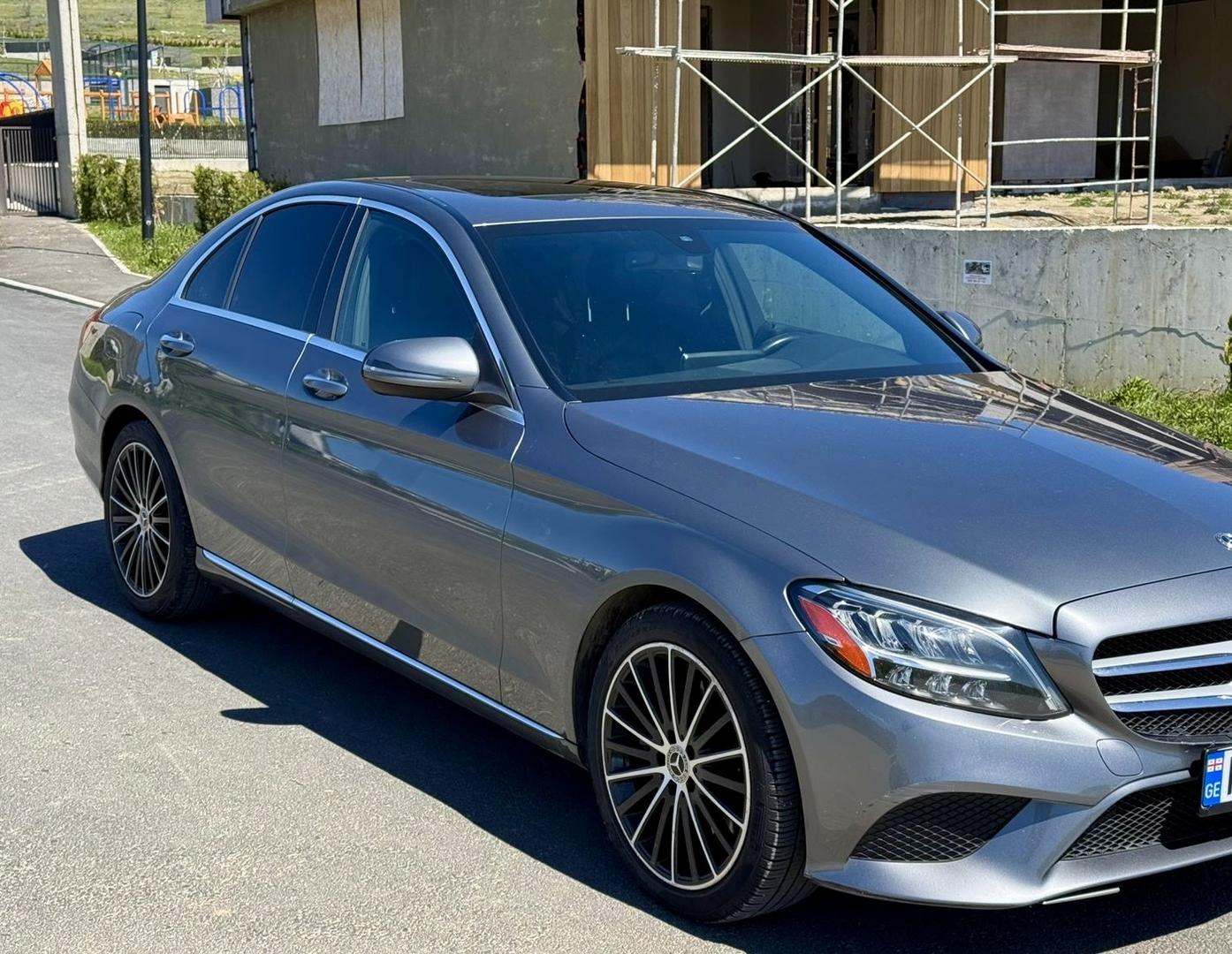 Mercedes-Benz C 300 2021 — photo 2