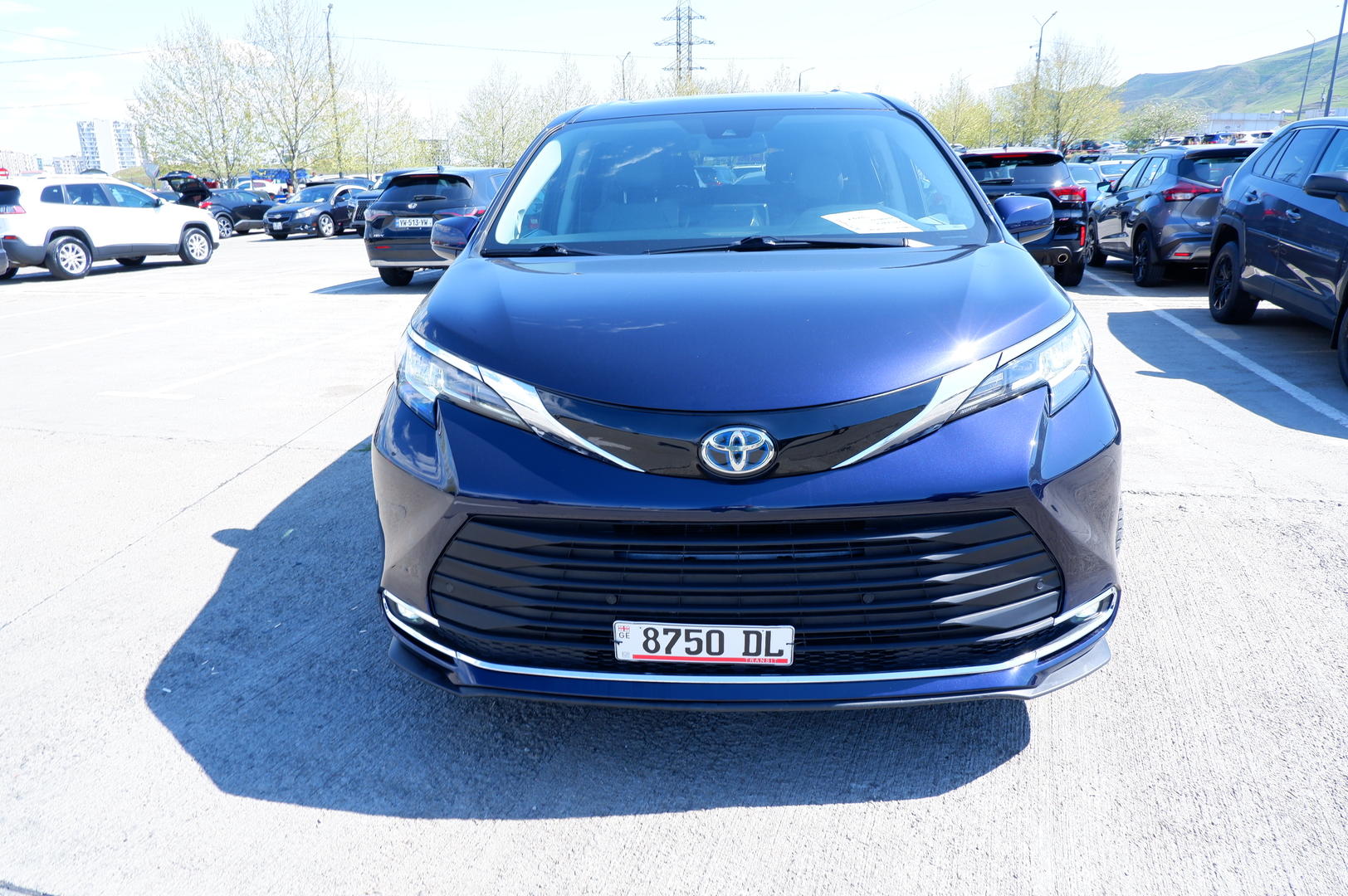 Toyota Sienna 2020 — photo 2