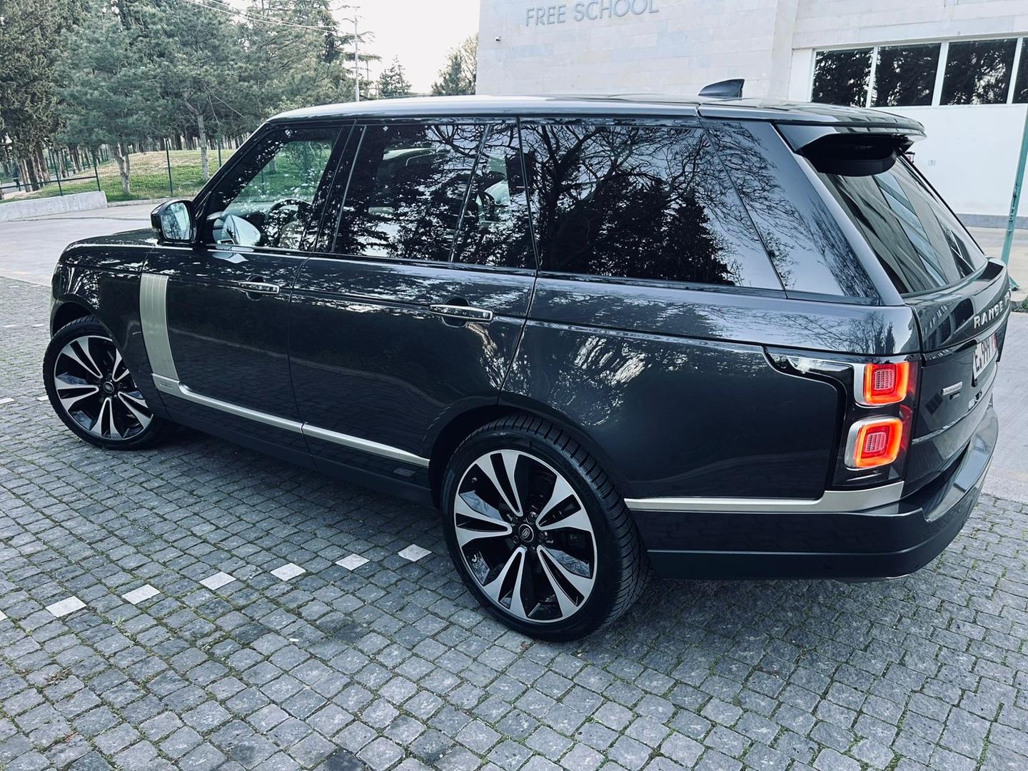 Land Rover Range Rover Vogue 2021 — photo 2