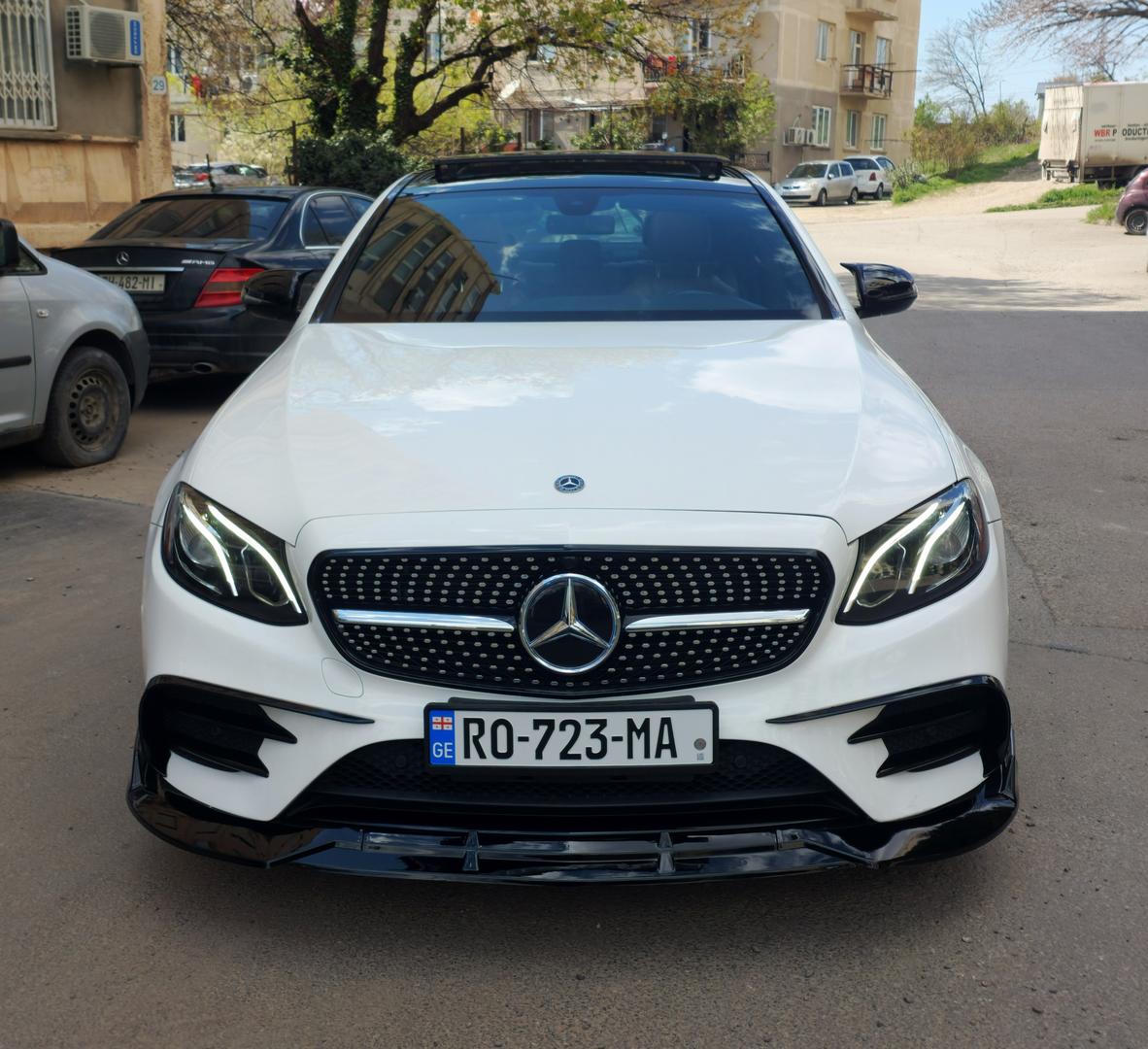Mercedes-Benz E 300