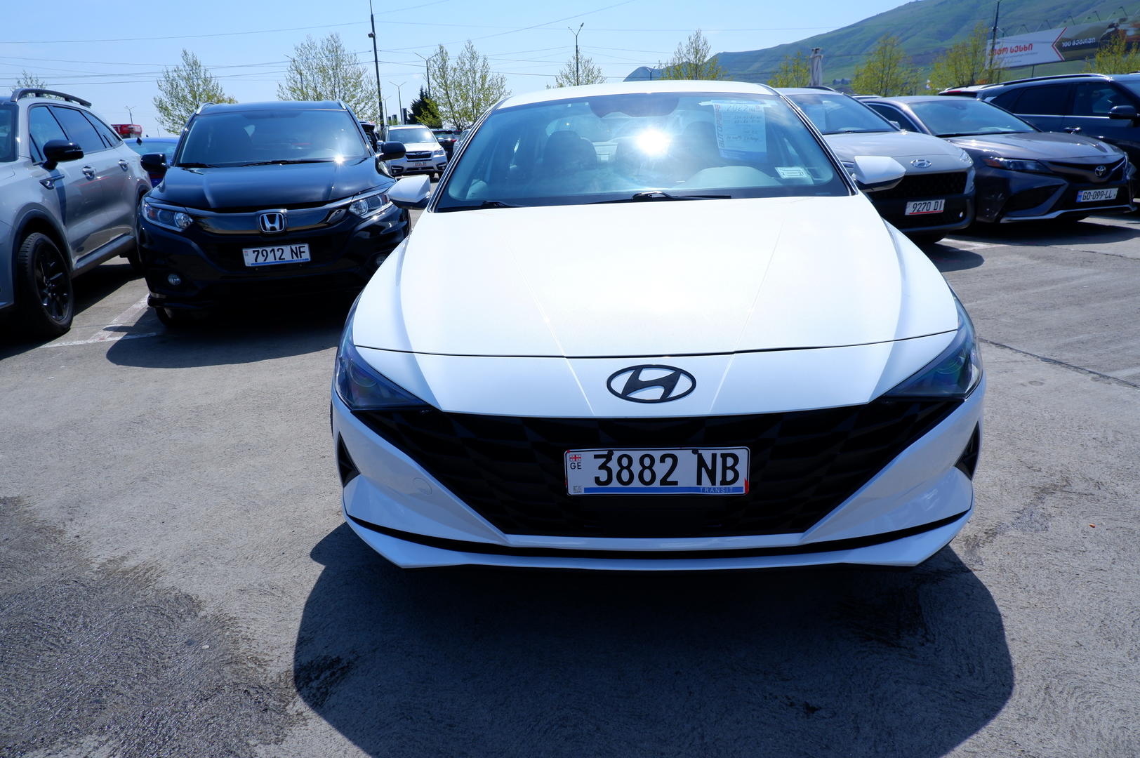 Hyundai Elantra 2022 — photo 2