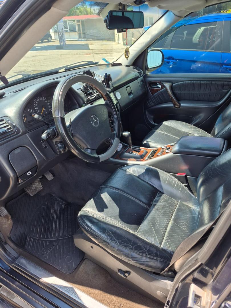 Mercedes-Benz ML 270 2001 — photo 2