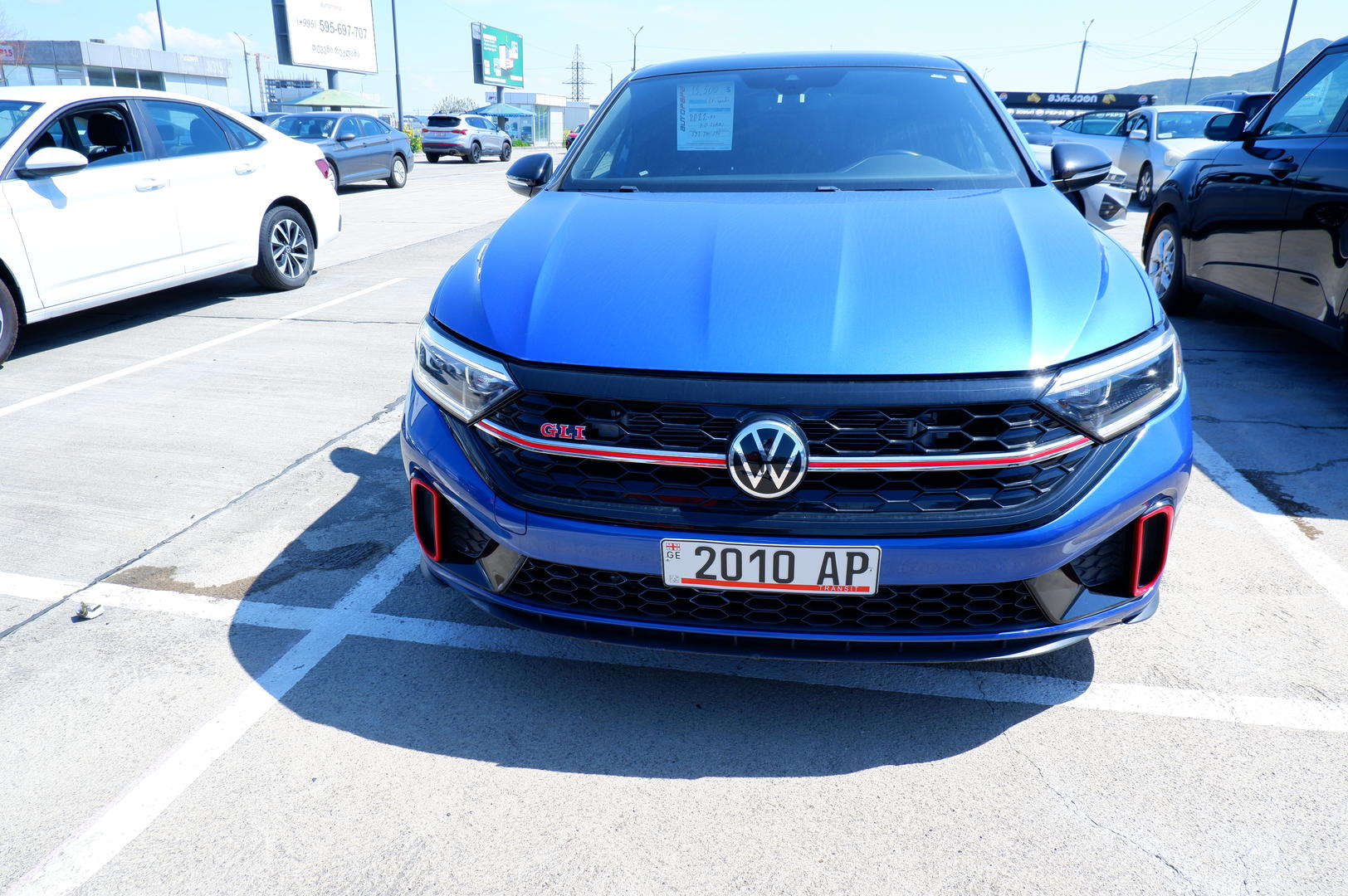 Volkswagen Jetta 2022 — photo 2