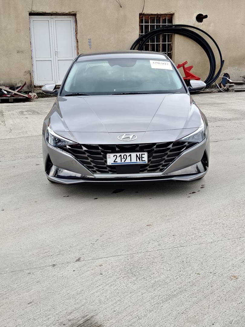 Hyundai Elantra 2022 — photo 2