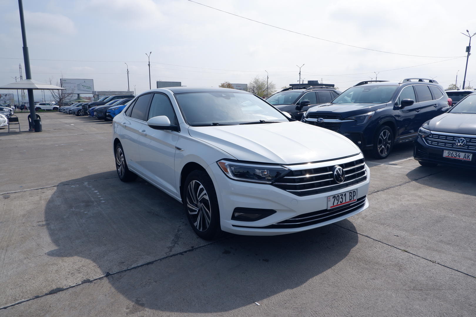Volkswagen Jetta 2021 — photo 2