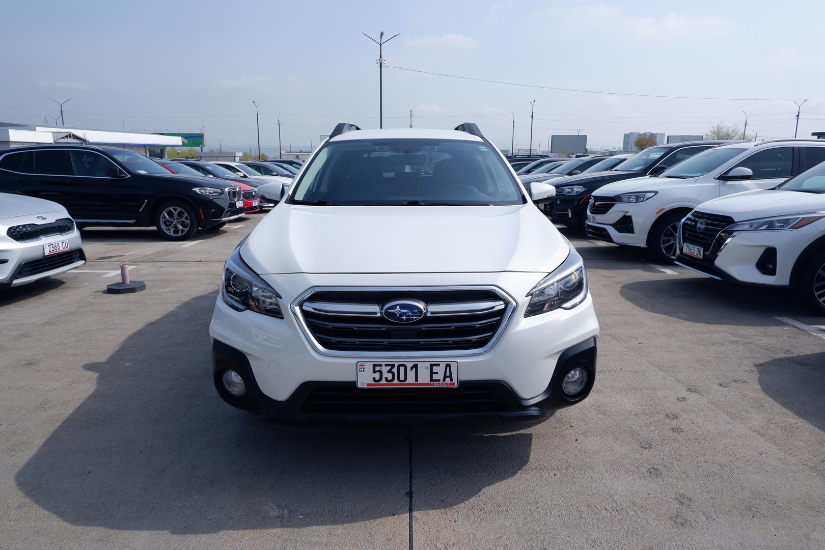 Subaru Outback 2019 — photo 2
