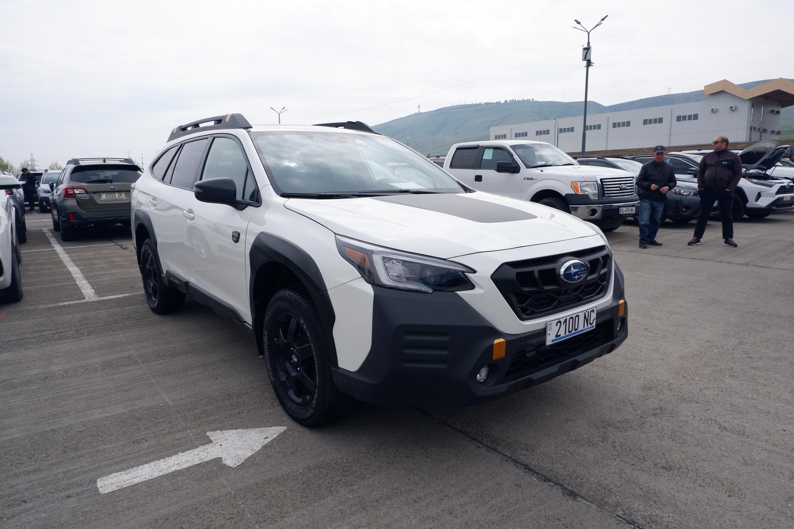 Subaru Outback 2024 — photo 2