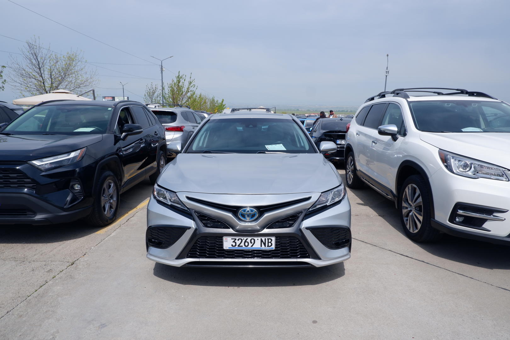 Toyota Camry 2019 — photo 2
