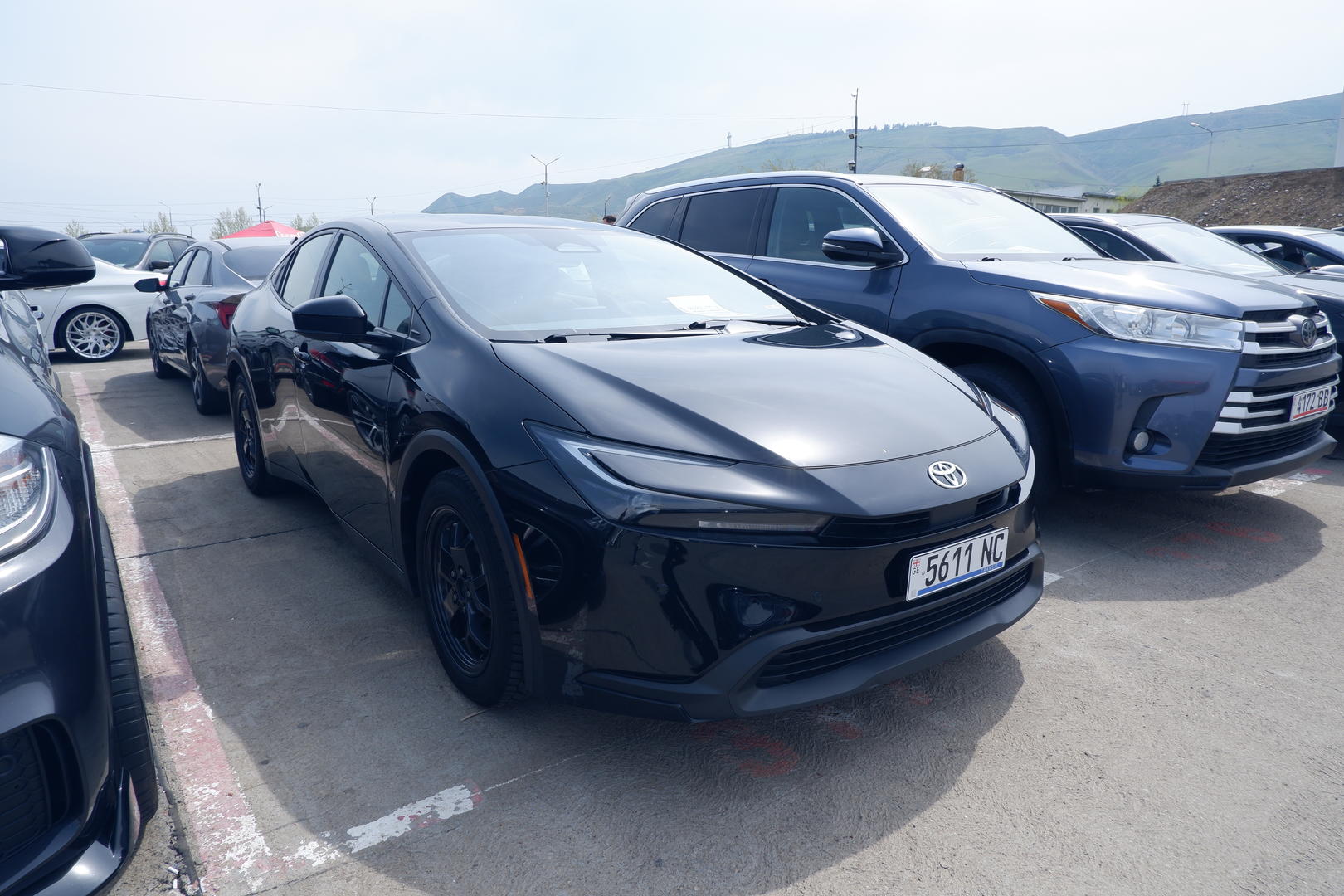 Toyota Prius 2023 — photo 2