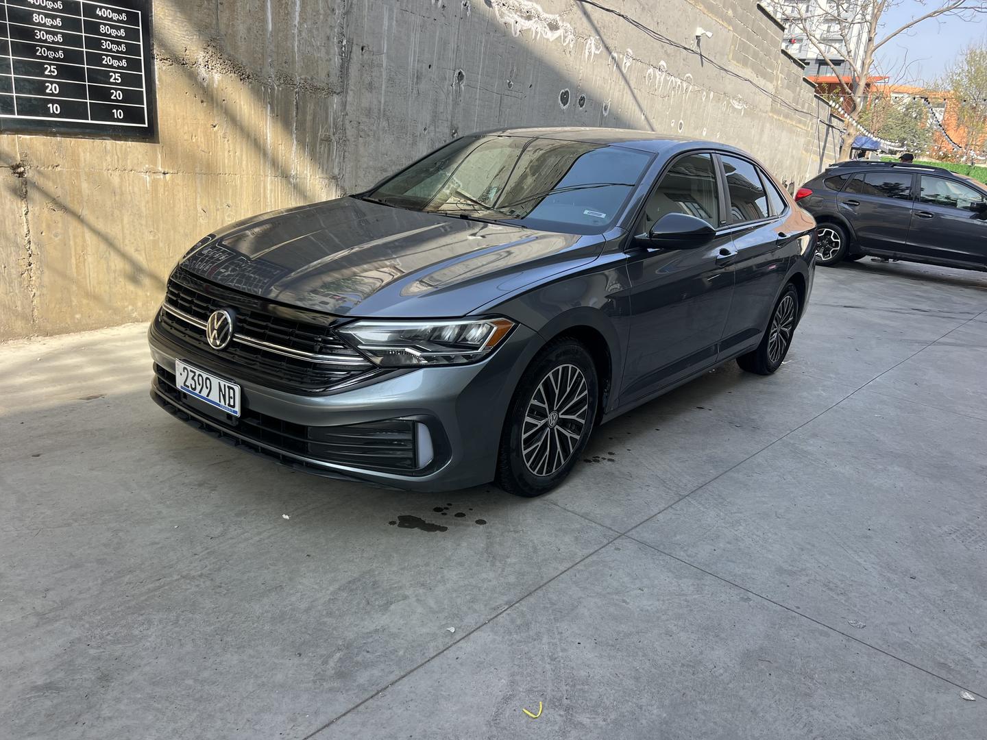 Volkswagen Jetta 2023 — photo 2