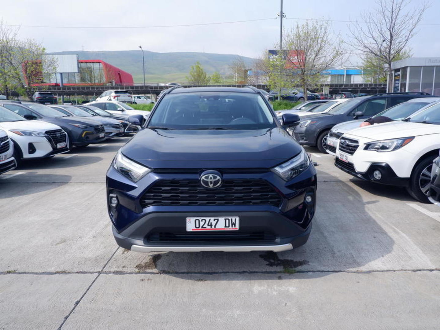 Toyota RAV 4 2022 — photo 2