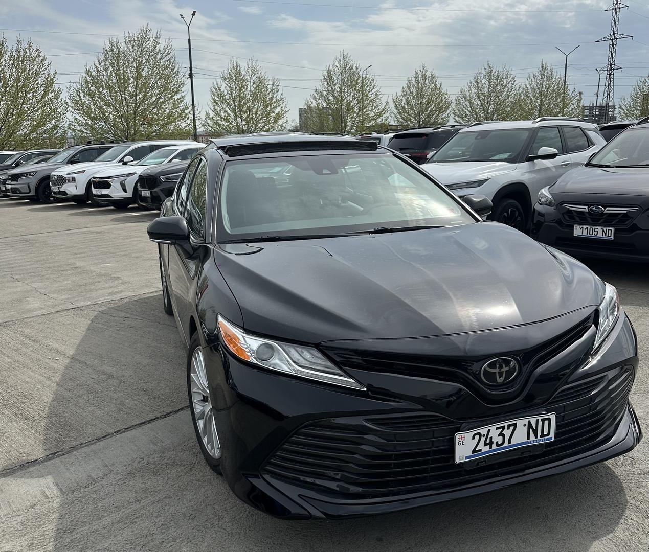 Toyota Camry 2020 — photo 2