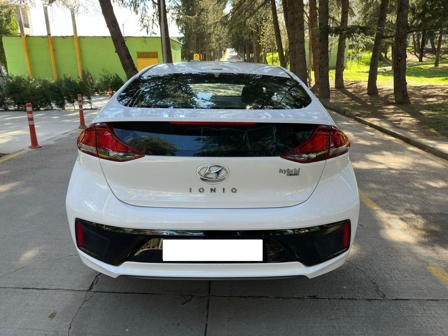 Hyundai Ioniq 2018 — photo 2