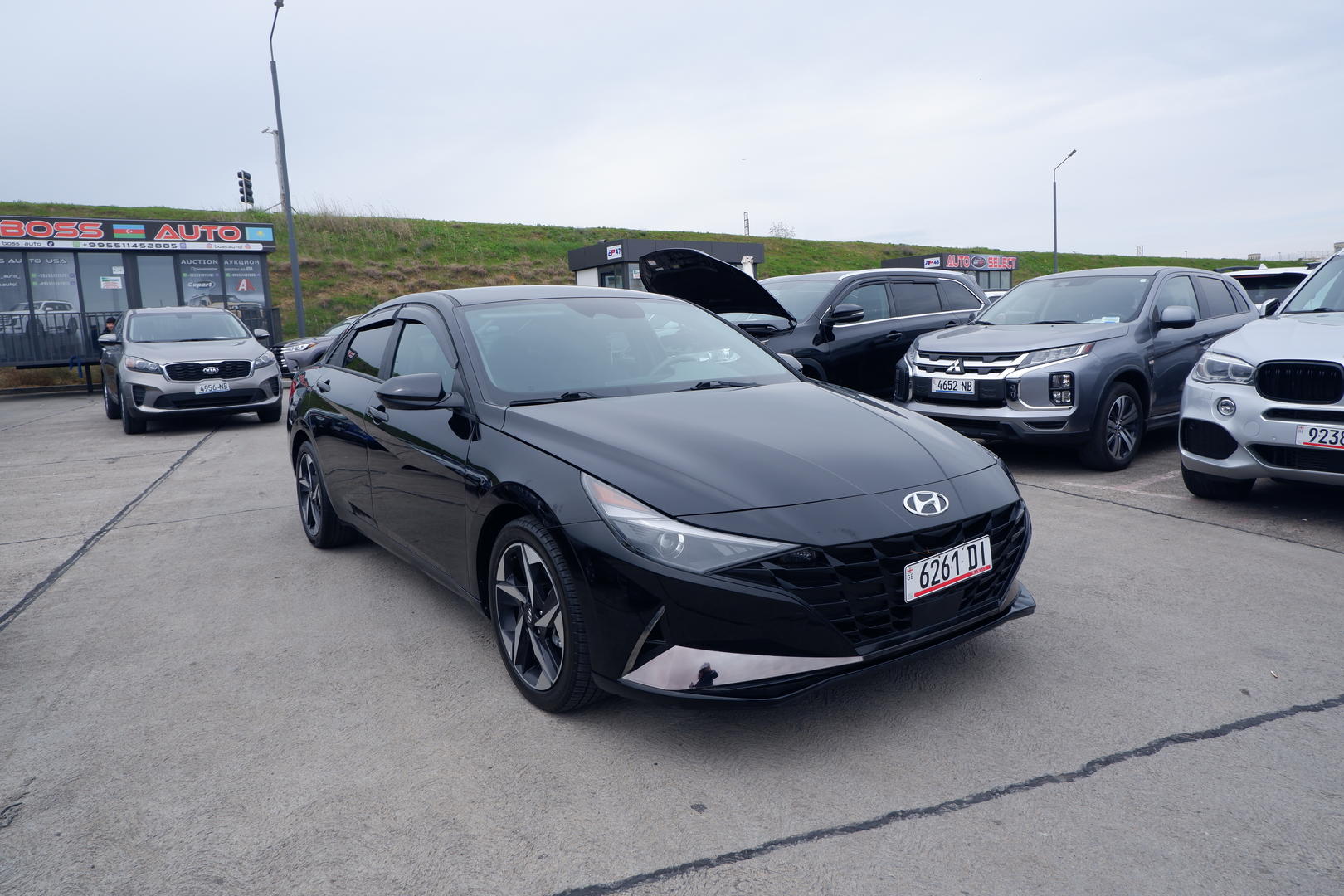 Hyundai Elantra 2022 — photo 2